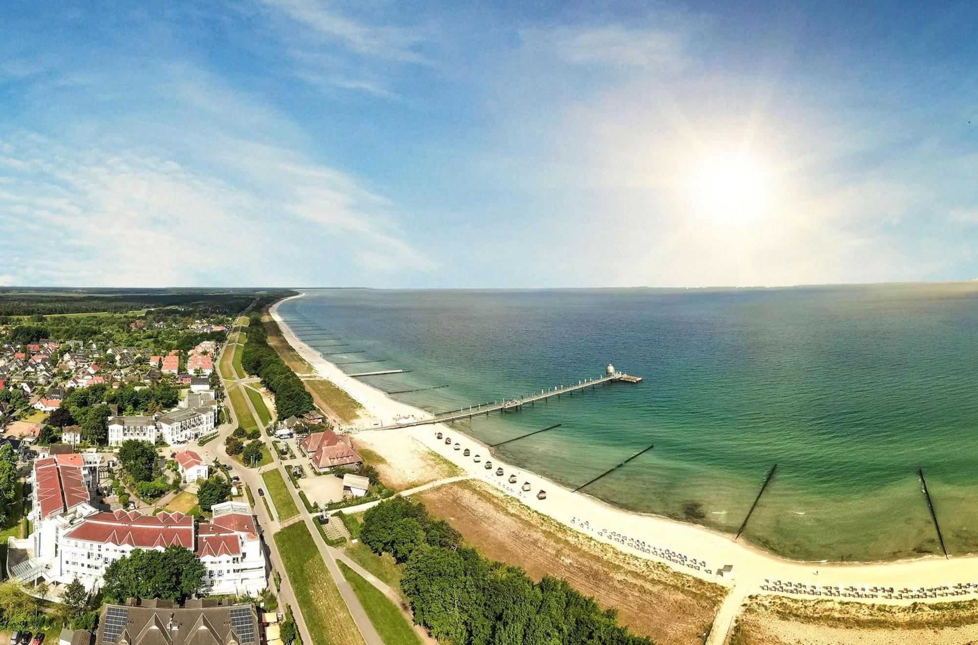 Strandhafer An Der Seebruecke Цингст Екстериор снимка